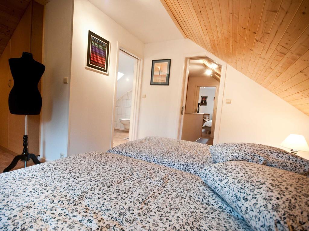 Modern Holiday Home In Stavelot With Fireplace Quarto foto